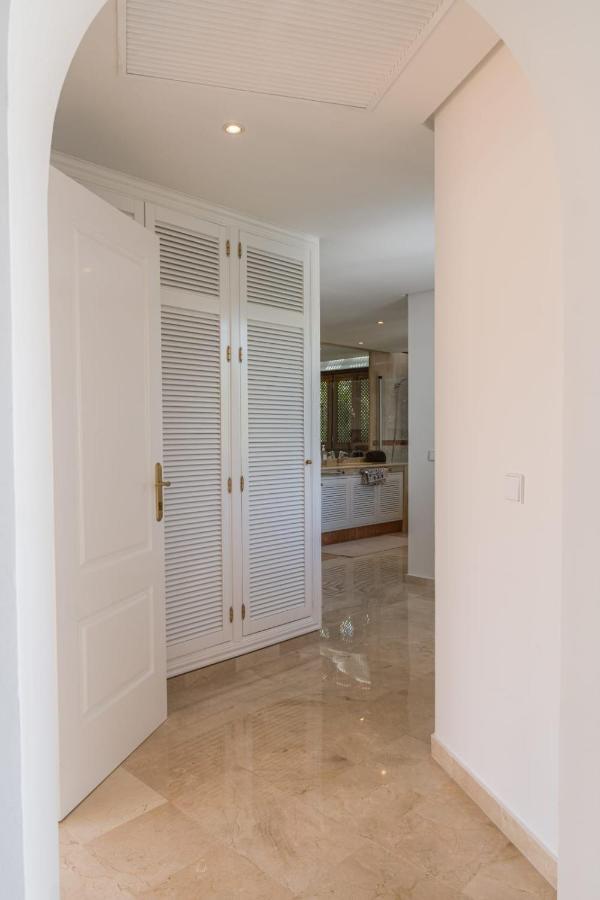 דירות מארבלה Luxurious Penthouse In Ventura Del Mar Puerto Banus מראה חיצוני תמונה